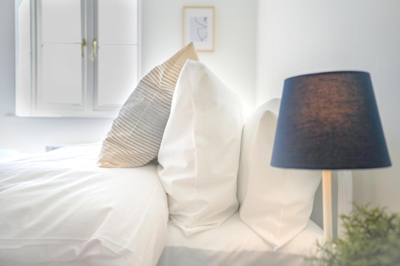 Stylish Apartment With Private Parking Cardiff Buitenkant foto